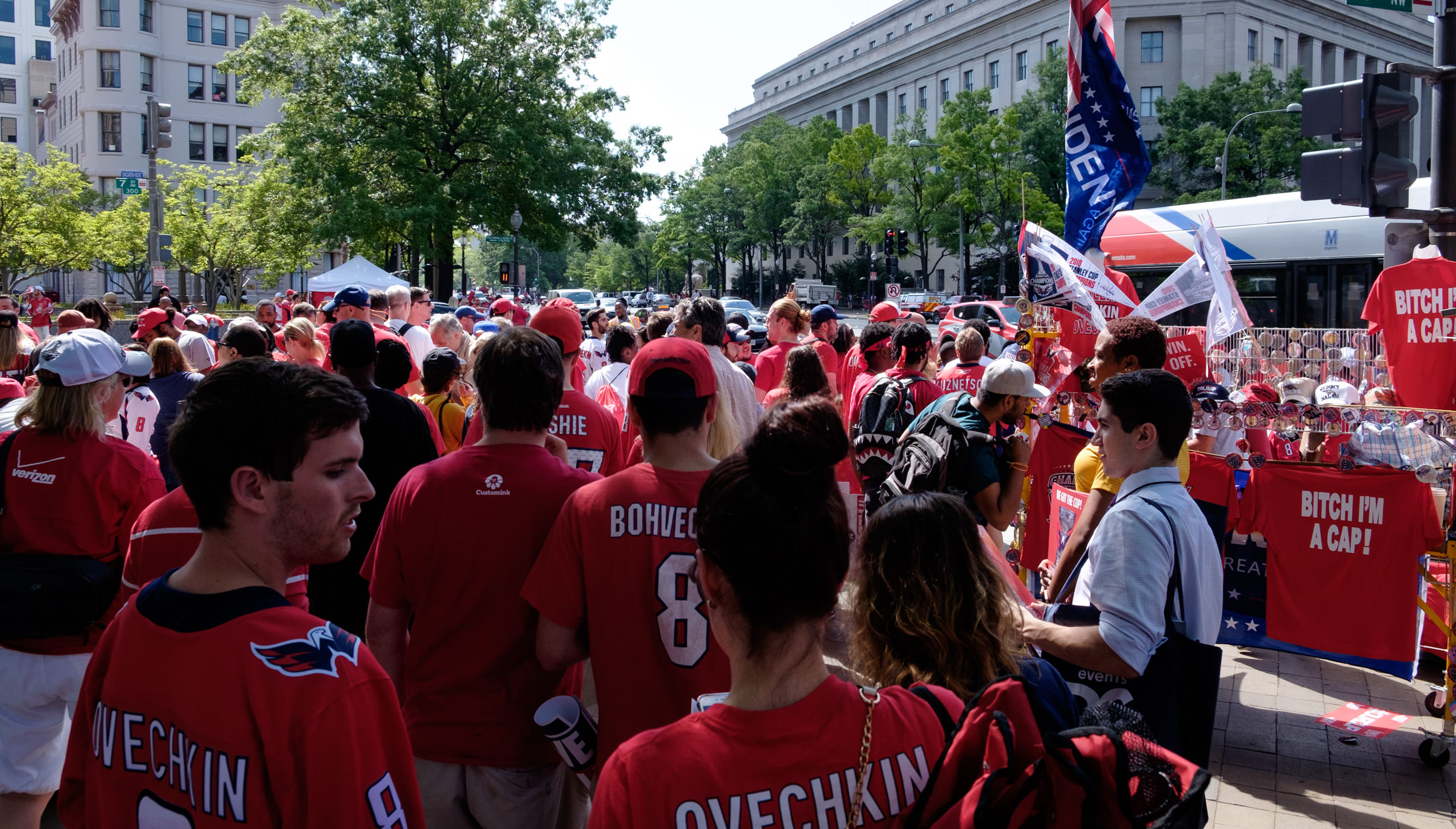 Fans flocking to the parade