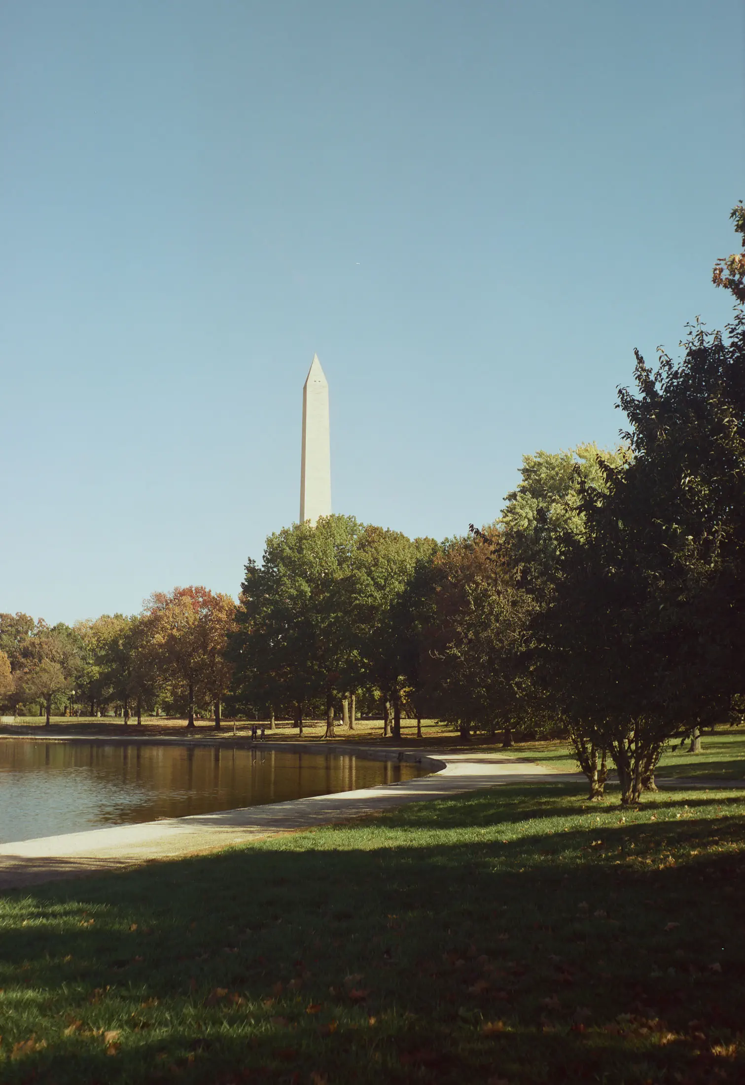 Constitution garden with washington monument
